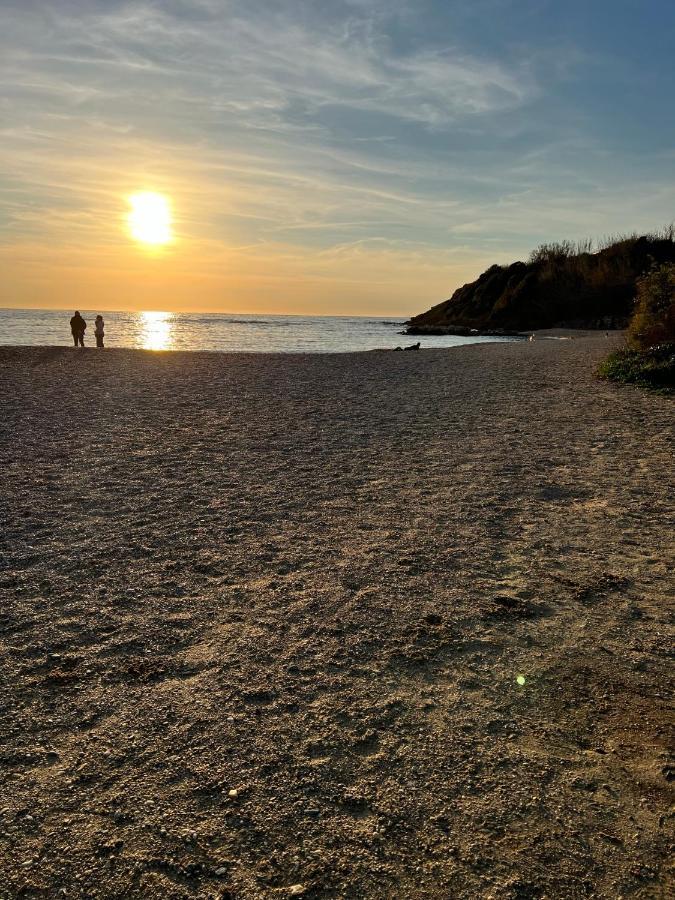 Le Rayon Vert Six-Fours-les-Plages Eksteriør billede